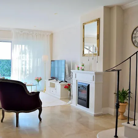 Detached For 4 Persons, Private Pool, Stylish Interior, Restaurant 100 M