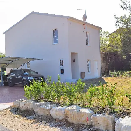 Вилла Detached For 4 Persons, Private Pool, Stylish Interior, Restaurant 100 M Krasica (Istria)