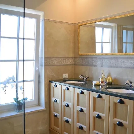 Villa Detached For 4 Persons, Private Pool, Stylish Interior, Restaurant 100 M Krasica (Istria)